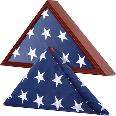 Flag case and a pre folded flag set